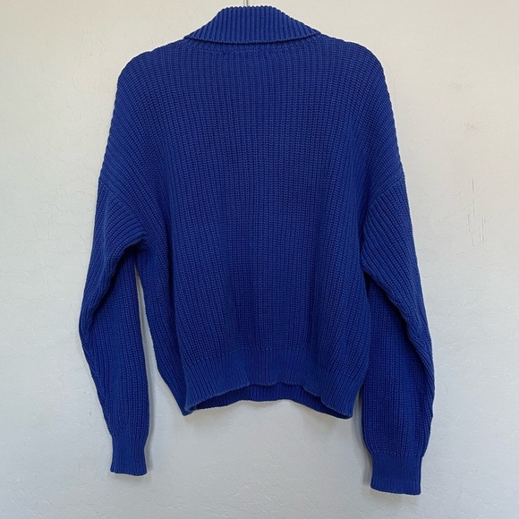 Lovers + friends blue knit turtleneck sweater size medium - Picture 5 of 5